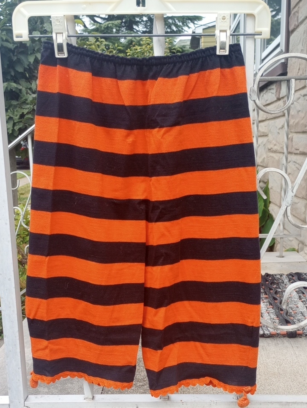 Vintage Retro Colorful Orange & Black Striped Shorts. Rick Rack & Pom Poms, Med?